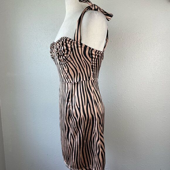 Lioness Midi Skirt Size S EUC - Picture 3 of 5